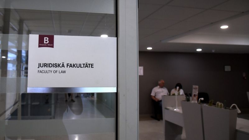 Latvijas augstskolās gan pieteikumu rekordi, gan pamatīgi kritumi