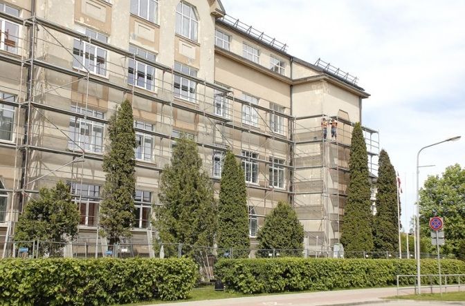 Baušķeniekiem bažas par būvnieku Starbag