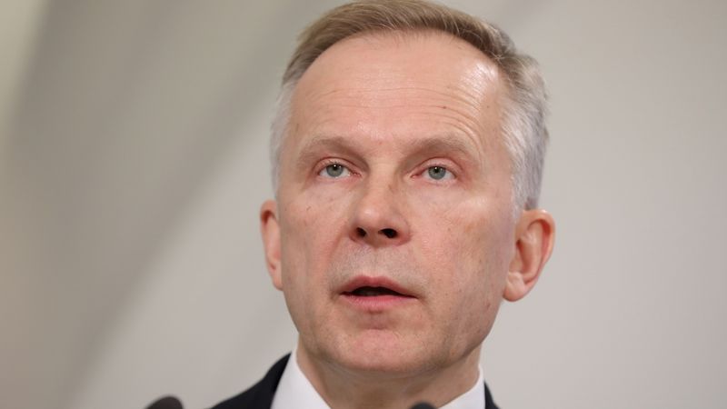 Tiesa aptur tiesvedību Rimšēviča lietā un vērsīsies EST