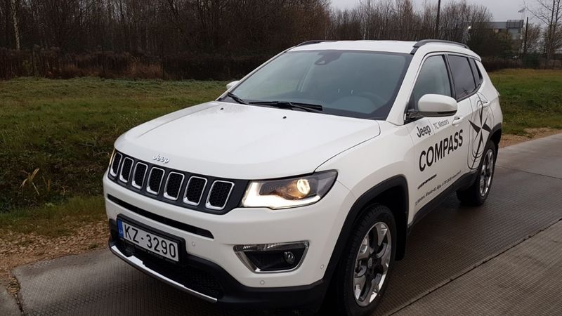 Jaunais Jeep Compass: Neglītā pīlēna pārvērtības