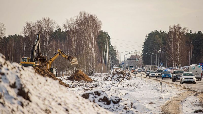 FOTO: Ķekavas apvedceļa būvdarbi pietuvojušies Rīgas robežai