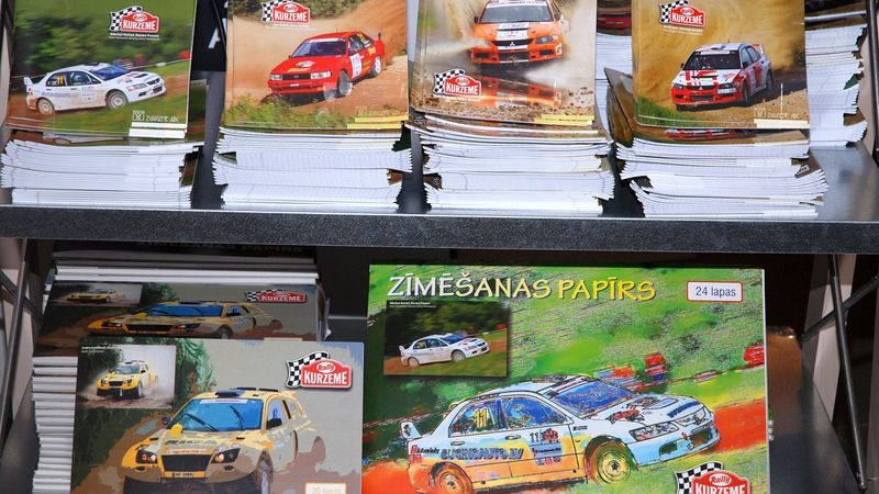 Rallijam velta skolēnu burtnīcu sēriju