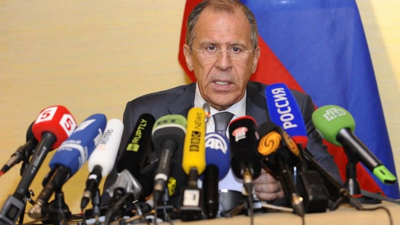 Lavrovs: Ukraina pārkāpj Ženēvas vienošanos