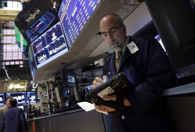 Centrālās bankas palīdz ASV akciju tirgum sasniegt jaunu vēsturisko rekordu