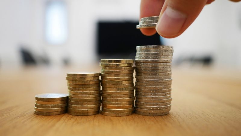 Nodokļu likmes grib paaugstināt kaitīgajiem produktiem un pakalpojumiem
