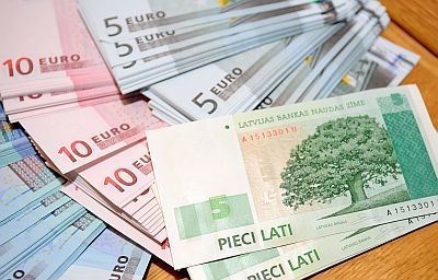 Par eiro ieviešanas termiņu nebūs jālemj
