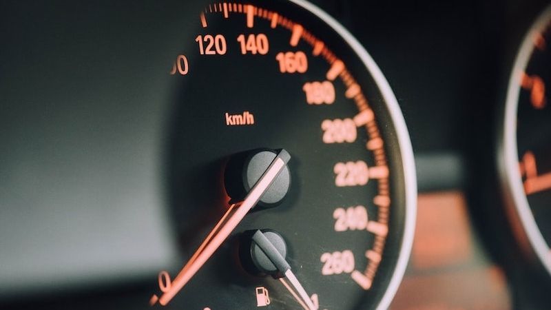 Pētījums: Auto nobraukuma sagrozīšana visizplatītākā ir Latvijā