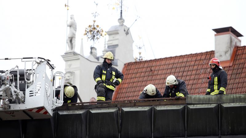 Skonto būve: Sadūmojums Okupācijas muzejā radās metāla griešanas laikā