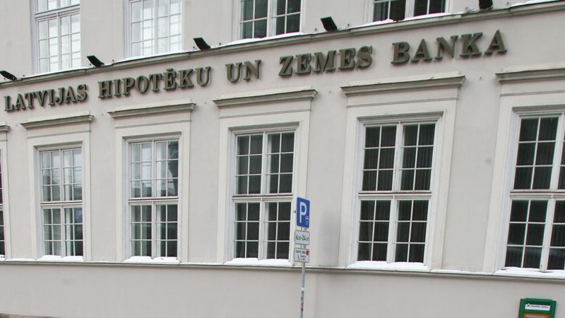 Papildināta - atklāj netaisnīgus Hipotēku bankas līgumu noteikumus