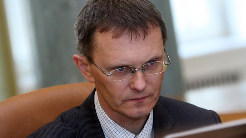 Vilks: jāseko, lai atsevišķi uzņēmumi nepelnītu ar eiro ieviešanu