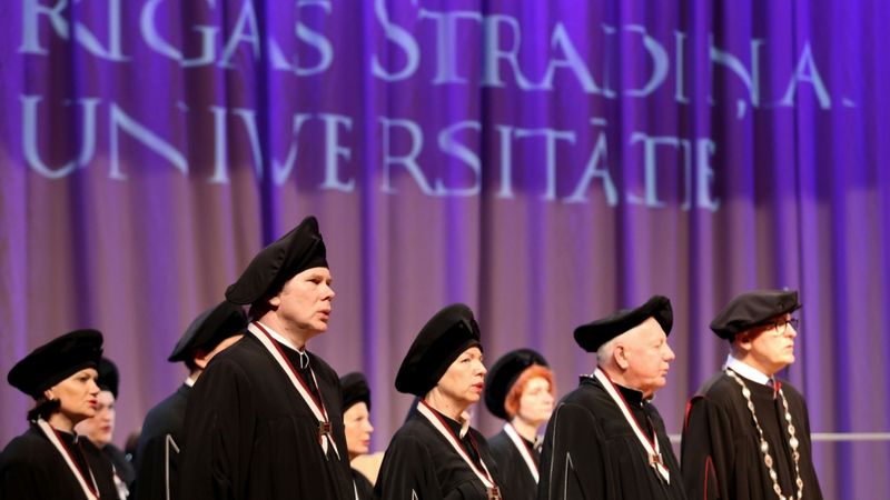 Jauna izrāviena sākums