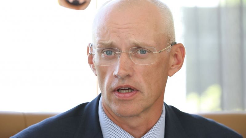Izbeigts kriminālprocess pret Jūrmalas mēru un uzņēmēju Krūmiņu par iespējamu kukuļošanu