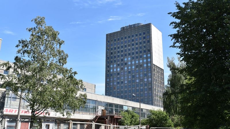 FOTO: Uzsāk Preses Nama kvartāla pirmās kārtas būvniecību