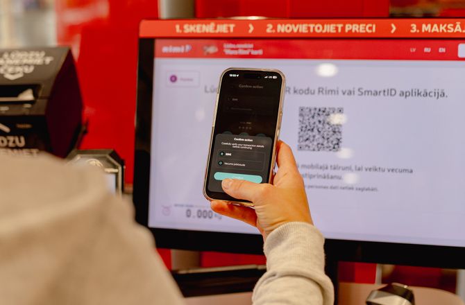 Rimi ar Smart-ID saīsina pircēju gaidīšanas laiku pašapkalpošanās kasēs par 15%