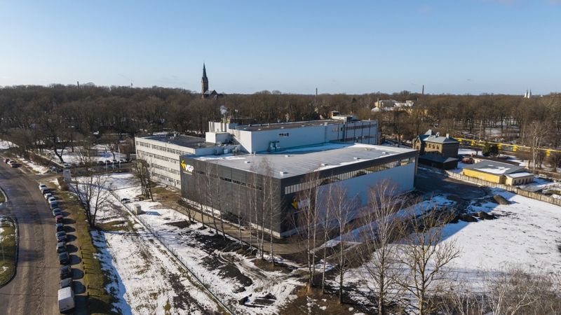 VG Kvadra Pak ieguldījusi 10 miljonus eiro ražotnes paplašināšanā