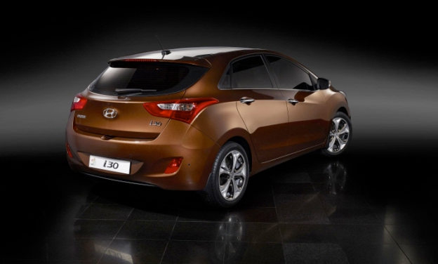 Hyundai atklāj jaunā i30 izskatu