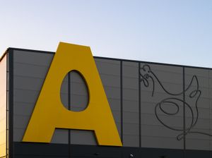 Agrova Baltics līdz 2028. gadam pilnībā pāries uz ārpus sprostiem dētu olu ražošanu
