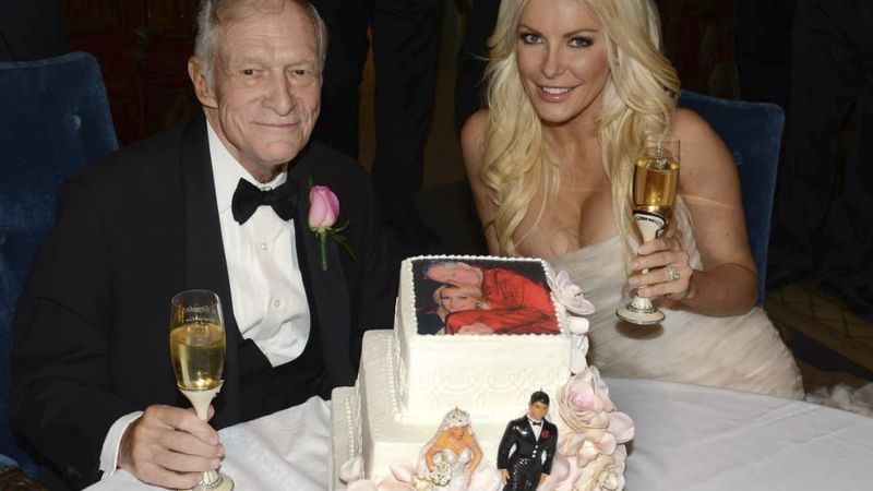 Playboy dibinātājs apprecējis 26 gadus veco Kristelu Harisu