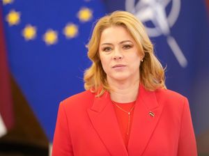 Siliņa: Pastiprinātā uzmanība Rail Baltica projektam Latvijā nenāk par labu