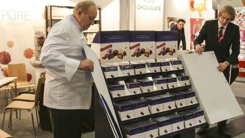 Pure Chocolate Ķelnē dižojas ar savu un Vācijas šefpavāra kopdarbu
