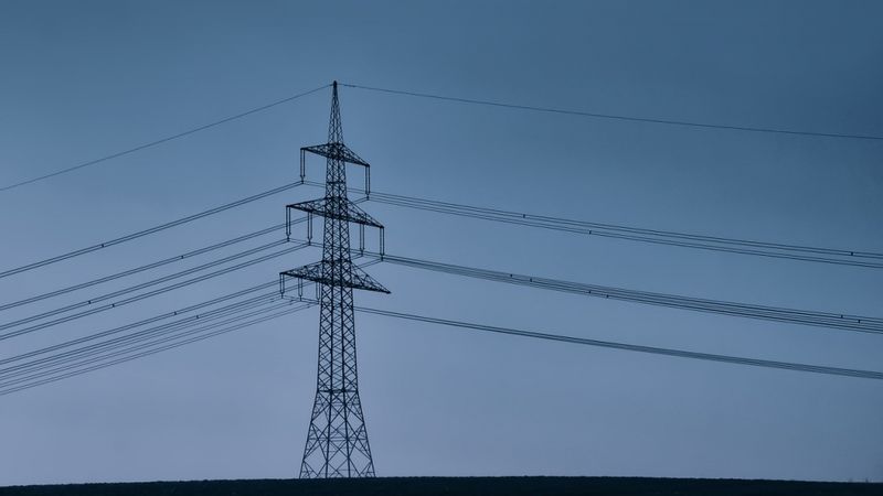 Baltijas valstīs vidējā elektroenerģijas cena sarukusi
