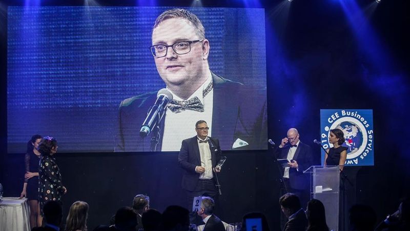 FOTO: Cognizant Latvijas centrs saņēmis prestižu apbalvojumu