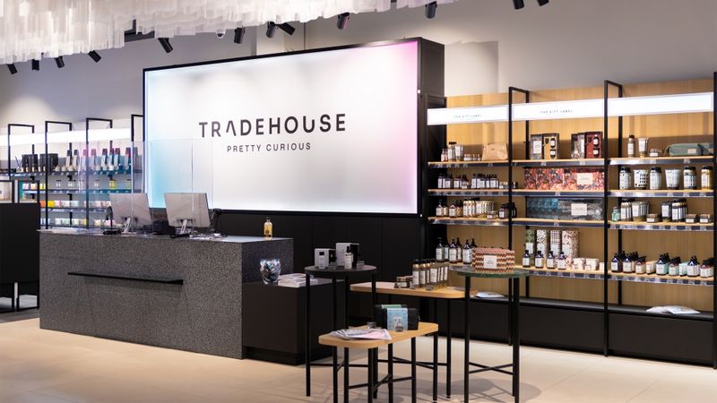 Rīgā atvērts pirmais Tradehouse veikals Latvijā