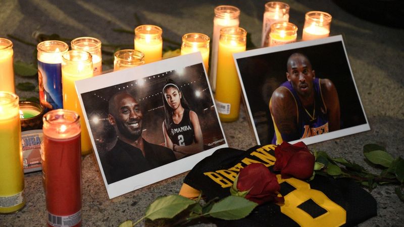 Helikoptera avārijā gājis bojā leģendārais basketbolists Kobe Braients