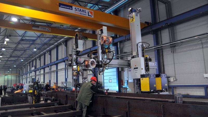 Investējot 3,5 miljonus eiro, atklāta Ventspils metināšanas rūpnīca