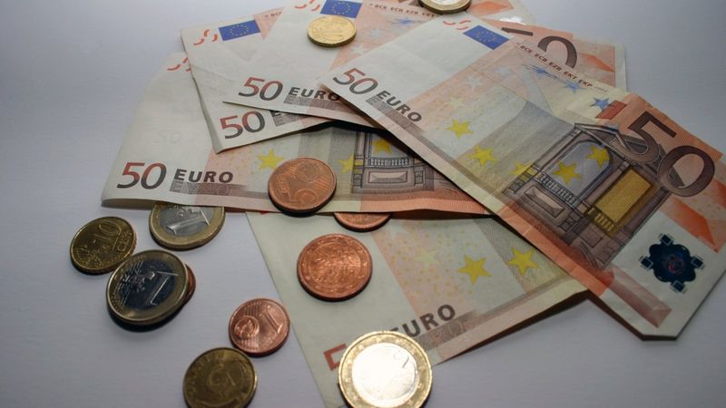 Latvijā pērn bijušas ceturtās mazākās darbaspēka izmaksas ES