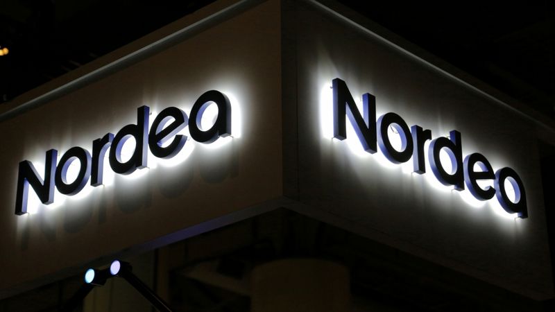 Brauders: Caur Nordea atmazgāti 405 miljoni dolāru no kontiem Danske Bank Igaunijas filiālē un Ūkio bankas