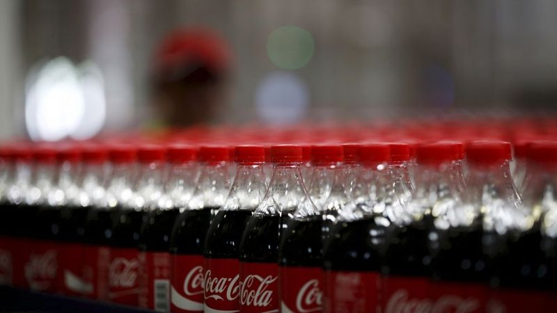 Ar Coca-Cola saistīts uzņēmums piedzīvo obligāciju procentu maksājumu defoltu