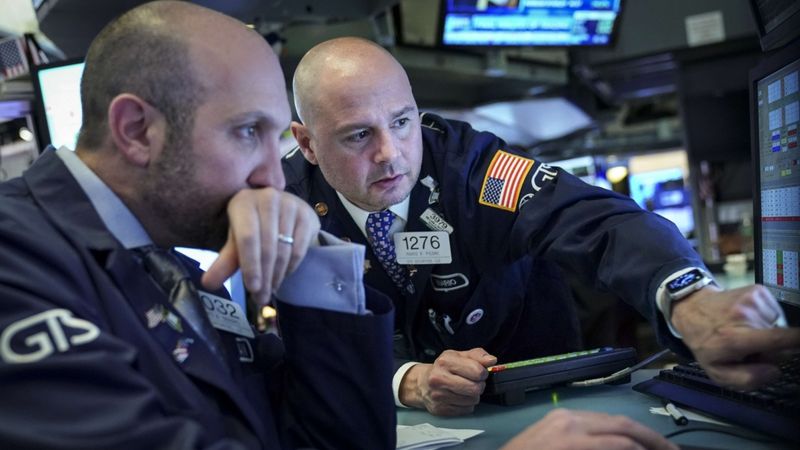 Investors: Būs jāpiepluso vairāk
