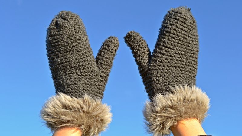 Čeku loterijā apģērbu, apavu un dažādu lietotu preču iegādes dokumenti