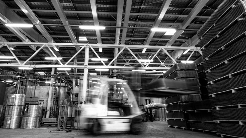 Žogu fabrika iegādāsies jaunu ražošanas līniju