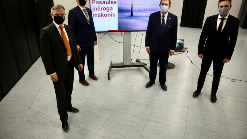 Zaķusalas TV tornī atklāj LVRTC lielāko datu centru