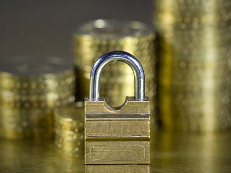 Zemnieki no piena pārstrādes Bauskā atteicās bankas dēļ