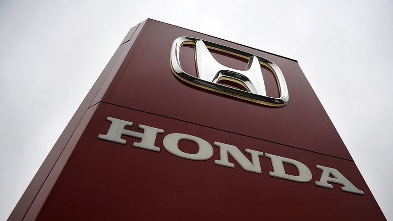 Arī Honda slēdz savas Japānas rūpnīcas