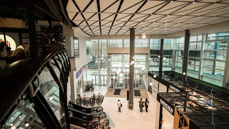 Piešķir 17 miljonus eiro tirdzniecības centram Olimpia