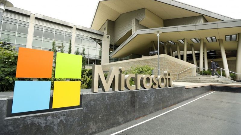 Microsoft atlaidīs lielāko darbinieku skaitu vēsturē