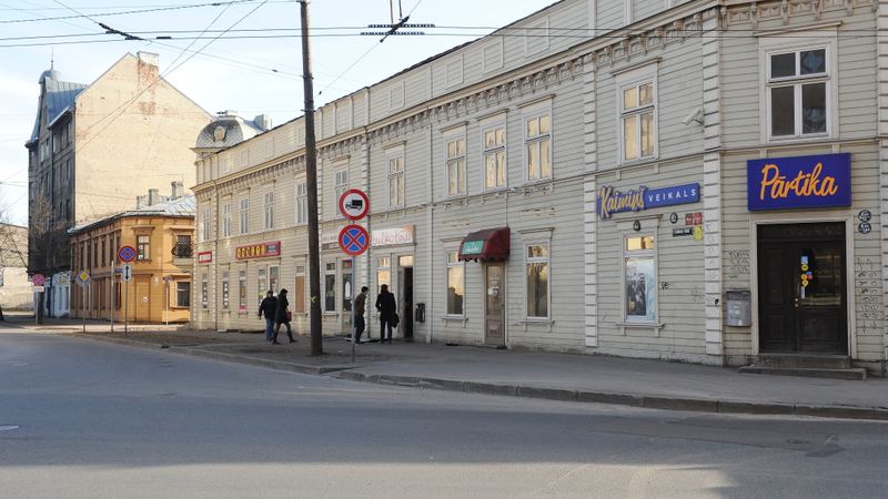 Biznesa vieta: Lienes, Avotu un J. Asara ielas stūrī «velns nav tik melns, kā to mālē»