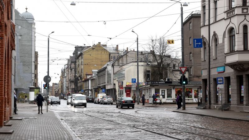 Izstrādāti trīs risinājumi Barona ielas pārveidei