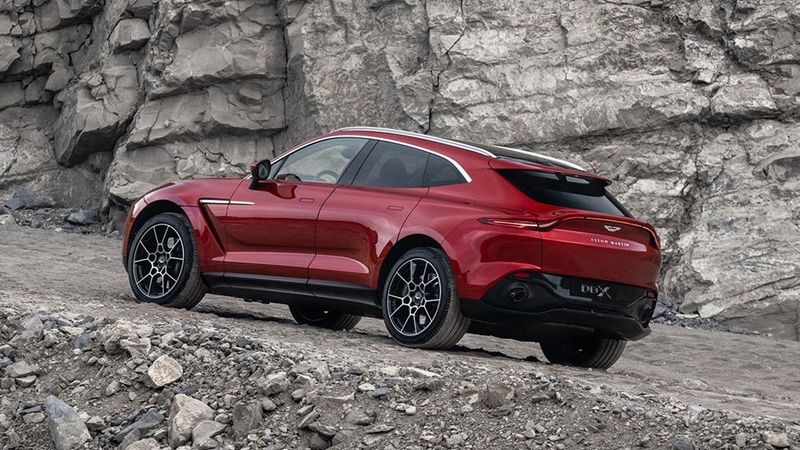 Saražoti pirmie Aston Martin SUV