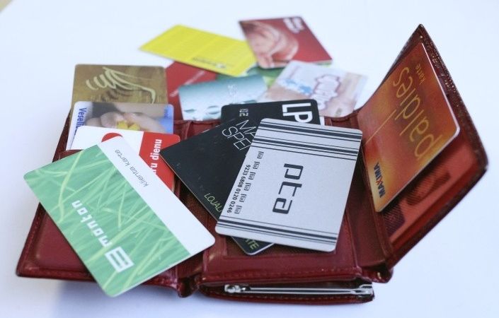Visu redzošā acs lojalitātes kartēs