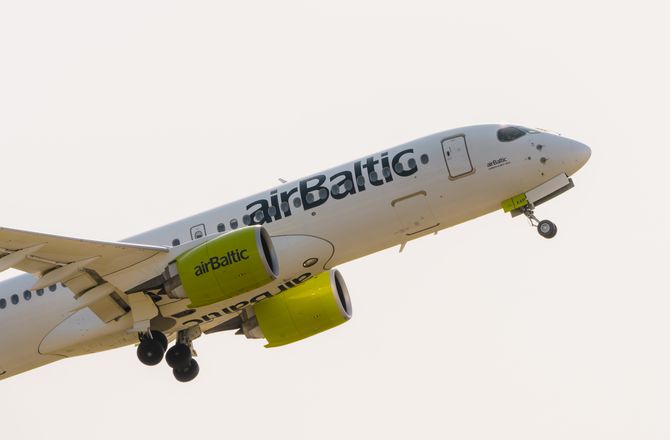 airBaltic koncerna zaudējumi pirmajā pusgadā pieauguši līdz 128,2 miljoniem eiro