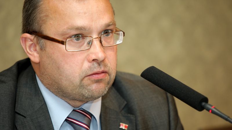 Tauriņš: Konkurentiem kamiņvalstīs ostu «bubulis» palīdz pārvilināt klientus