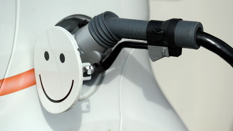 Elektromobiļu jautājums nekust no vietas