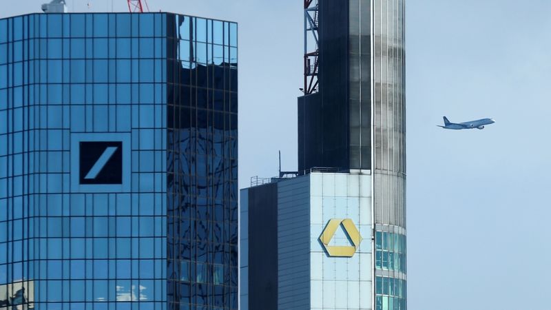 Deutsche Bank un Commerzbank atsauc apvienošanās sarunas
