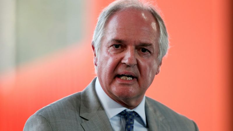 Pēc neveiksmīga galvenās pārvaldes pārvietošanas plāna no amata atkāpjas Unilever vadītājs
