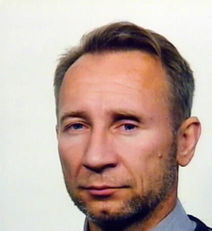 Saistībā ar nodokļu shēmām izsludina meklēšanā trīs  uzņēmējus